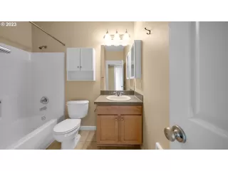 Photo #4: 23532904 Listing 