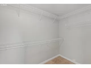 Photo #2: 23534240 Listing