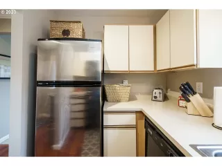 Photo #1: 23535355 Listing