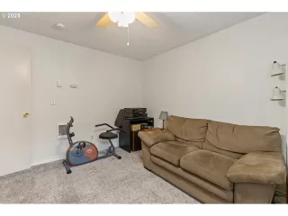 Photo #3: 235353631 Listing 