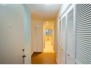 Photo #5: 23535646 Listing 