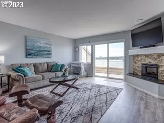 Photo #1: 23535993 Listing