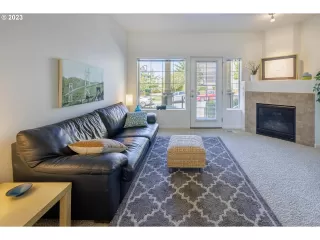 Photo #4: 23537130 Listing 