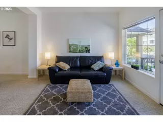 Photo #5: 23537130 Listing 