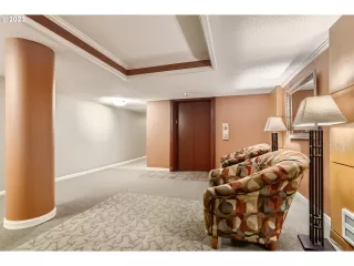 Photo #3: 23537233 Listing