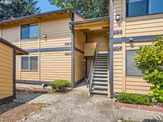 Photo #2: 23537324 Listing