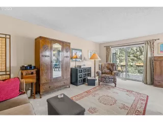 Photo #2: 23537754 Listing