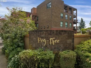 More Details about MLS # 23540375 : 100 LEONARD ST 2-4