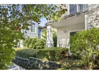 Photo #2: 23541089 Listing