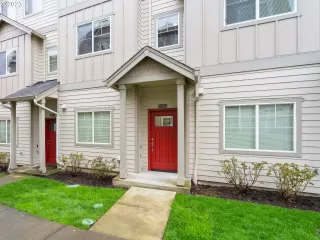 Photo #2: 23542079 Listing