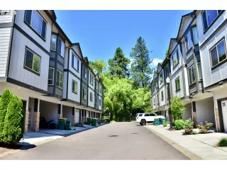 Photo #1: 23542149 Listing