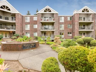 Photo #1: 23542298 Listing