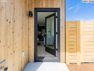 Photo #1: 23543346 Listing 