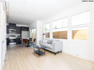 Photo #4: 23543346 Listing 