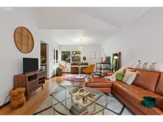Photo #6: 23543384 Listing 