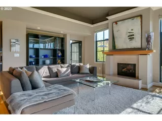 Photo #3: 23543692 Listing