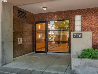 Photo #1: 23544036 Listing 