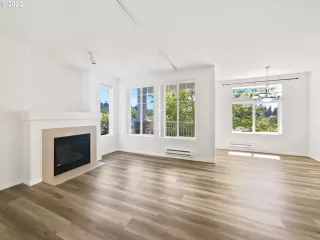 Photo #3: 23545253 Listing