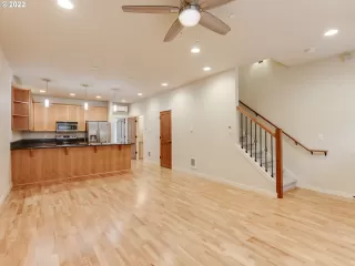 Photo #4: 23545264 Listing 