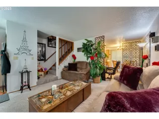 Photo #3: 23545918 Listing 