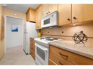 Photo #2: 23546029 Listing 