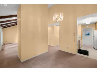 Photo #4: 23546029 Listing 