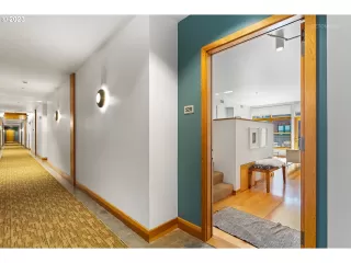 Photo #2: 23547519 Listing