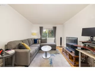 Photo #1: 23548935 Listing