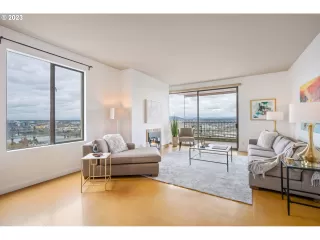 Photo #2: 23551357 Listing