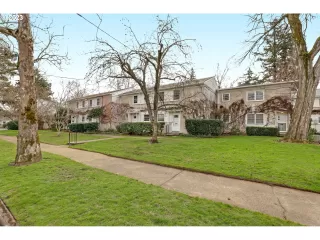 Photo #4: 23552804 Listing