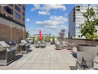 Photo #4: 23553149 Listing 