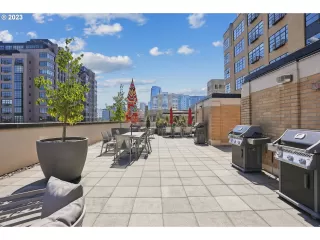 Photo #6: 23553149 Listing 