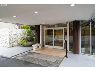 Photo #1: 23553249 Listing