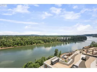 Photo #3: 23553354 Listing