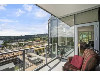 Photo #6: 23553354 Listing