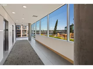 Photo #6: 23553440 Listing