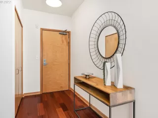 Photo #5: 23553470 Listing 