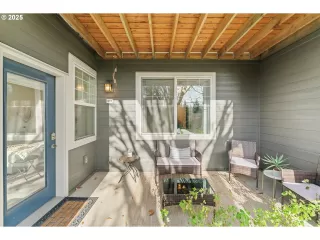 Photo #2: 235534930 Listing 