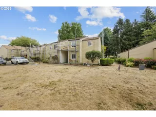 Photo #2: 23553511 Listing