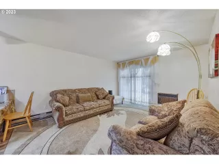 Photo #3: 23553511 Listing