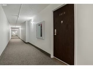 Photo #3: 23554727 Listing 