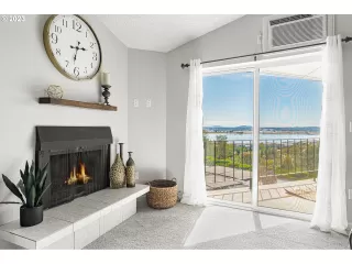 Photo #4: 23554727 Listing 