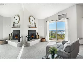 Photo #6: 23554727 Listing 