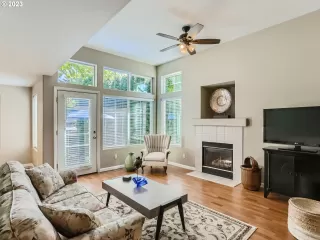 Photo #6: 23555864 Listing