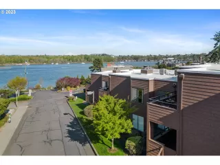 Photo #1: 23556195 Listing