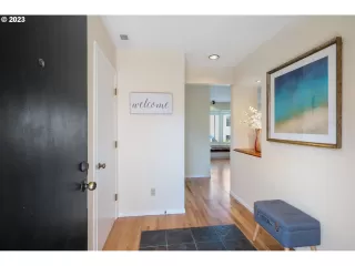 Photo #3: 23556195 Listing