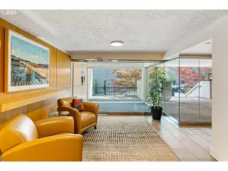 Photo #5: 23556215 Listing 