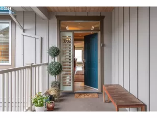 Photo #2: 23556355 Listing 