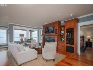 Photo #6: 23556355 Listing 