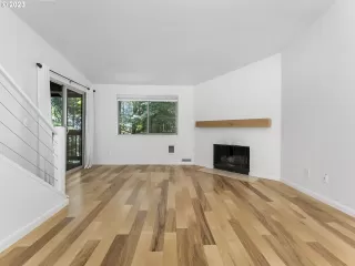 Photo #1: 23556396 Listing